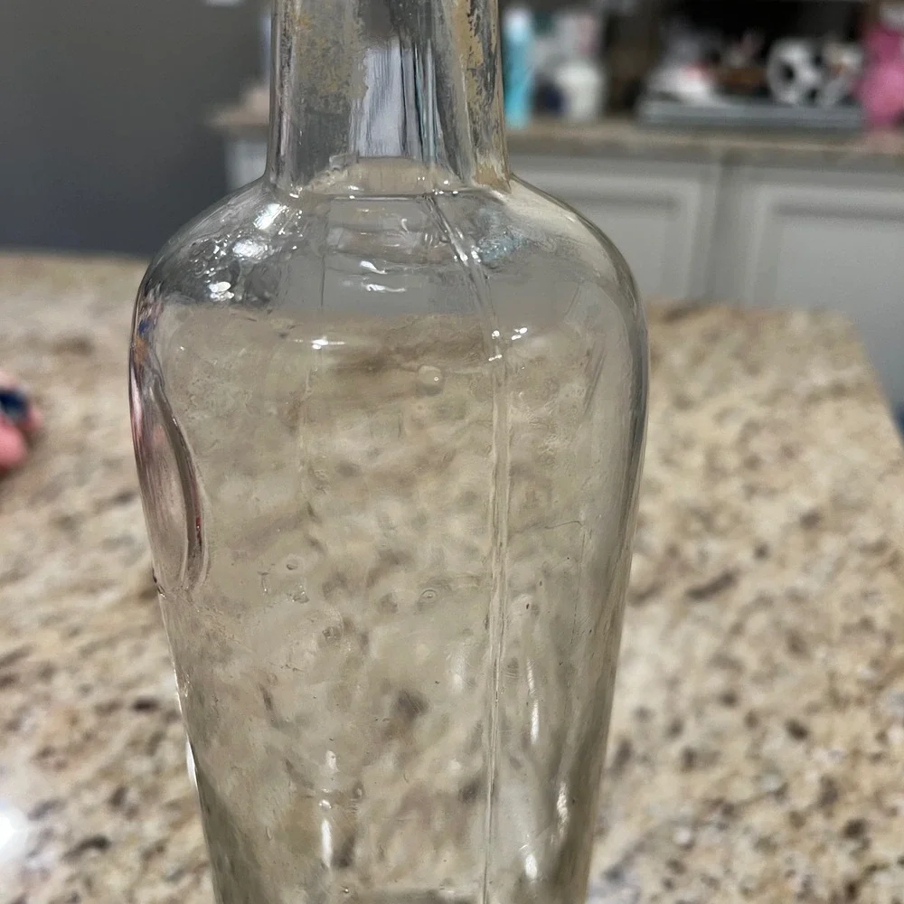 Vintage‎ Clear Glass Decanter with Stopper Embossed Bottle Home Bar Decor 10